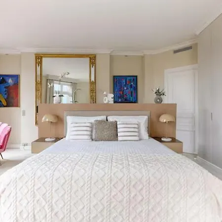 Ac Eiffel Tower Luxury 250 M 3 Bedrooms * Paris