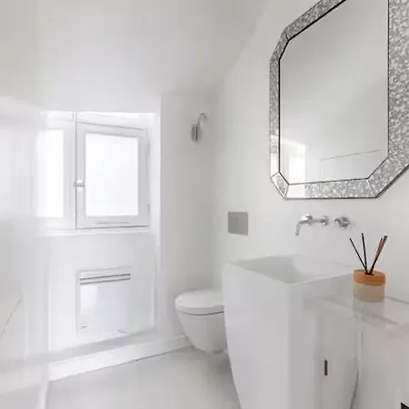 Ac Eiffel Tower Luxury 250 M 3 Bedrooms