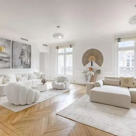 Ac Eiffel Tower Luxury 250 M 3 Bedrooms Villa